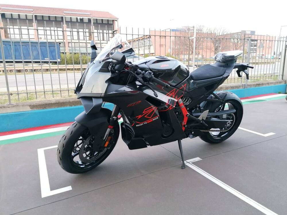 KTM 990 RC R (2026) (4)