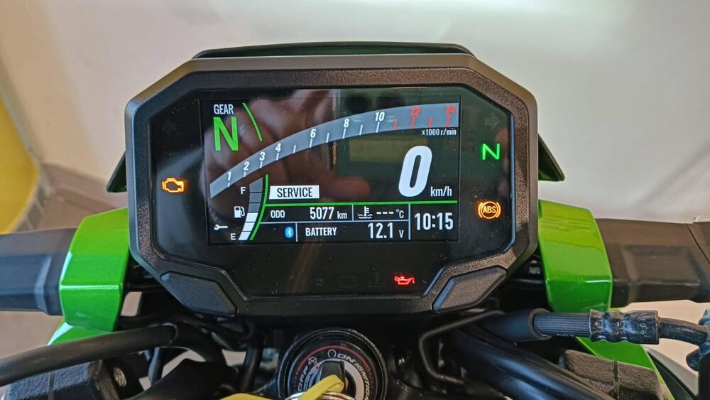 Kawasaki Z 500 SE (2024 - 26) (7)