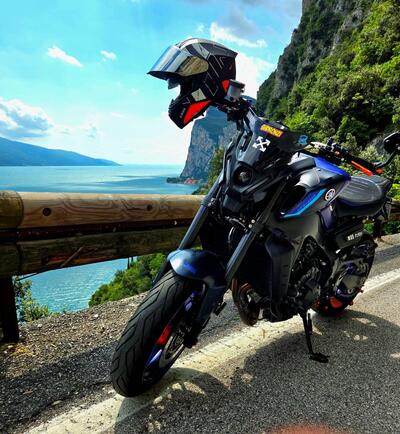 Yamaha MT-09 (2021 - 23) usata