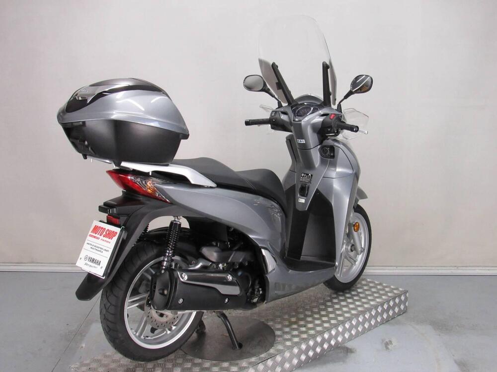 Honda SH 300 i ABS (2016 - 20) (7)