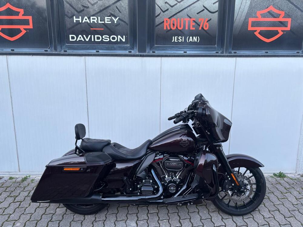 Harley-Davidson 117 Street Glide (2018 - 20) - FLHXSE