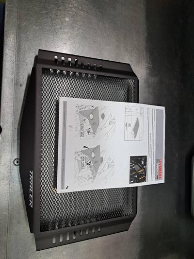 Griglia di protezione radiatore per YAMAHA TRCER