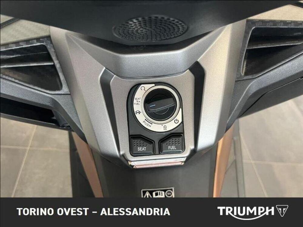 Kl Brera 300 (2022 - 25) (7)