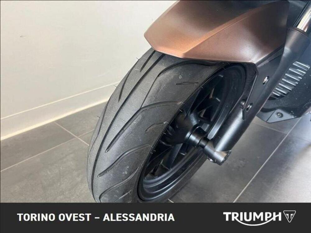 Kl Brera 300 (2022 - 25) (11)