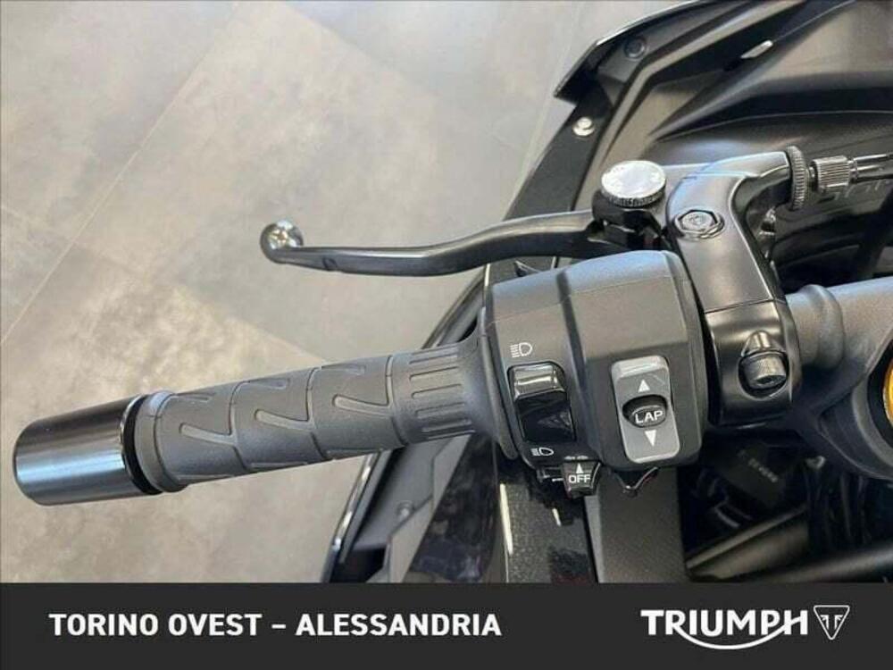 Kawasaki Ninja ZX-4R (2024 - 26) (6)