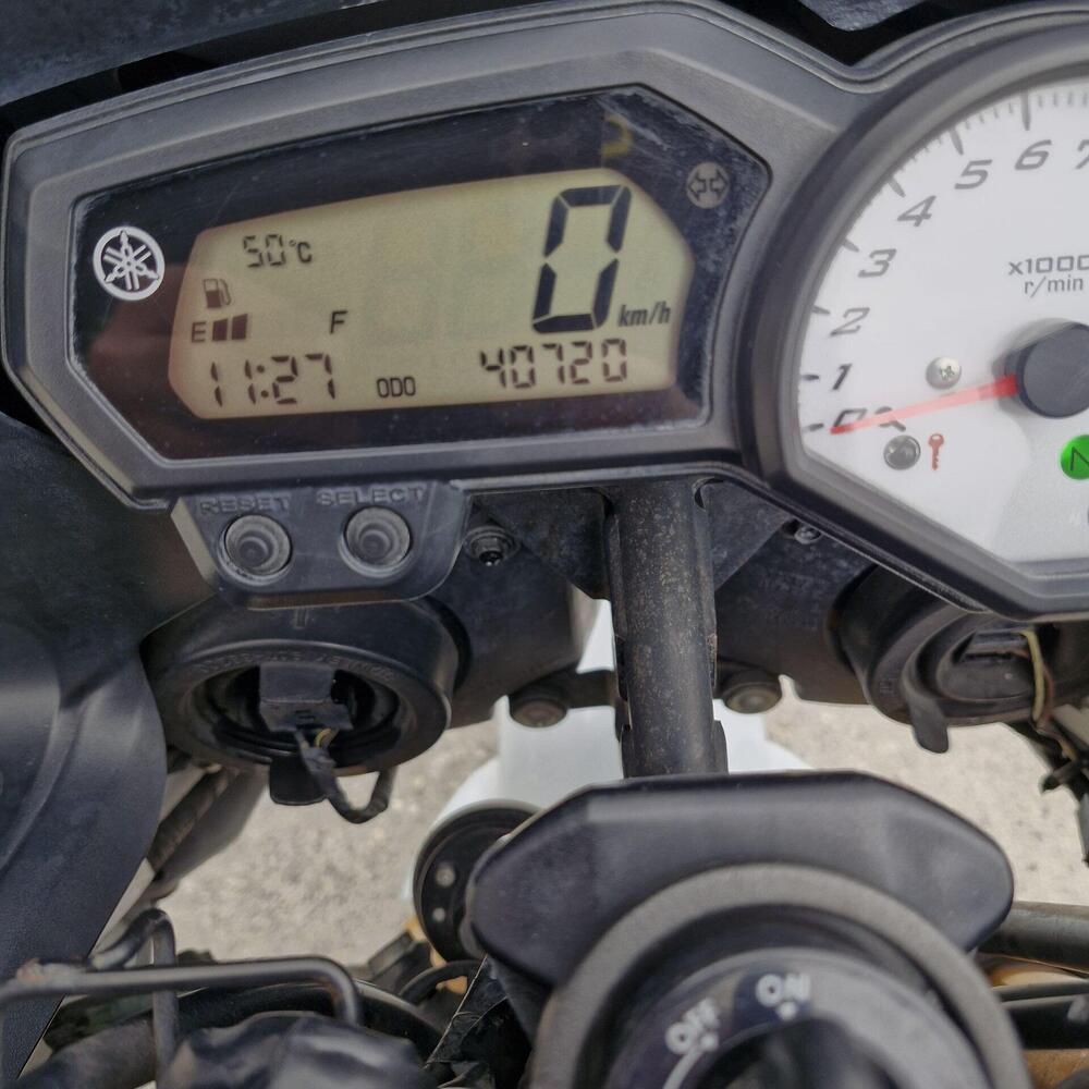 Yamaha Fazer 8 (2010 - 16) (10)