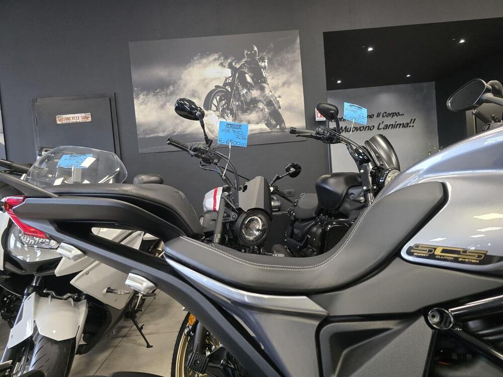 MV Agusta Turismo Veloce 800 Lusso SCS (2021 - 26) (10)