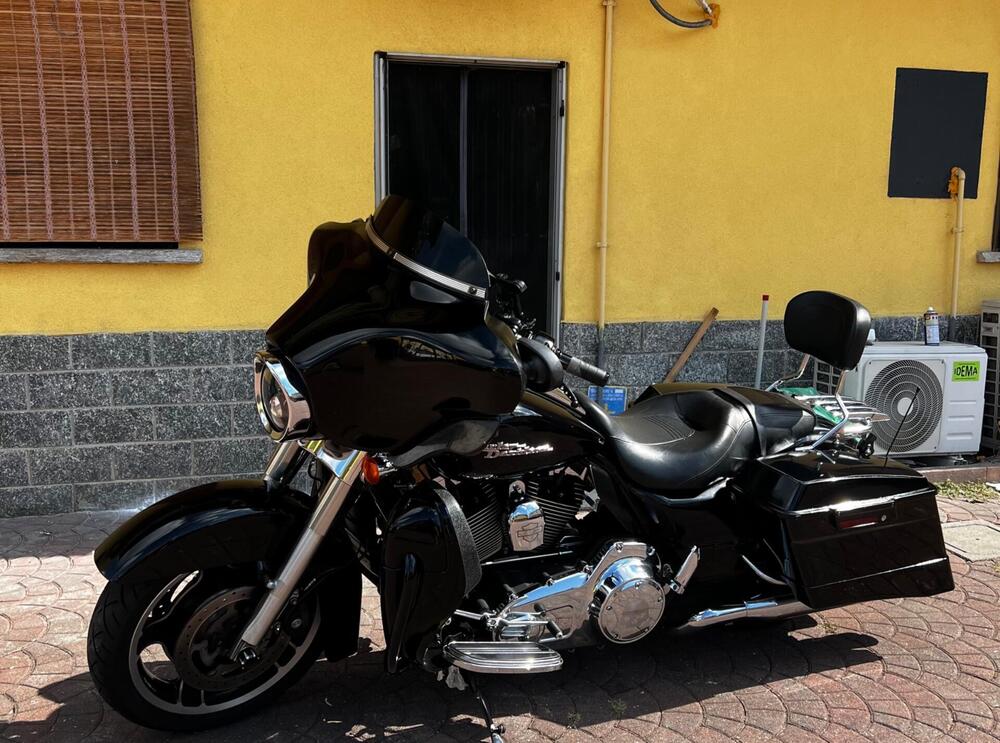 Harley-Davidson 1584 Street Glide (2008 - 10) - FLHX (3)