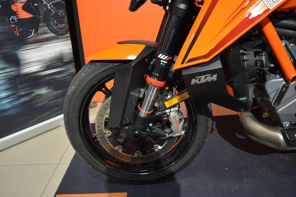 KTM 1390 Super Duke R (2024 - 26) (15)