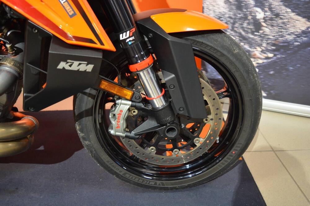 KTM 1390 Super Duke R (2024 - 26) (12)