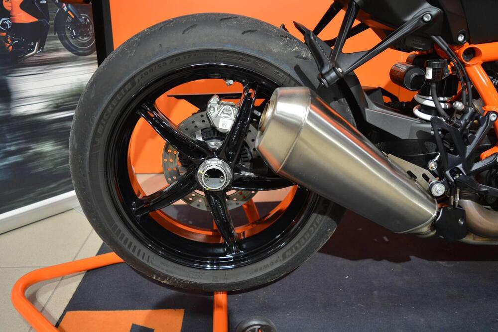 KTM 1390 Super Duke R (2024 - 26) (14)