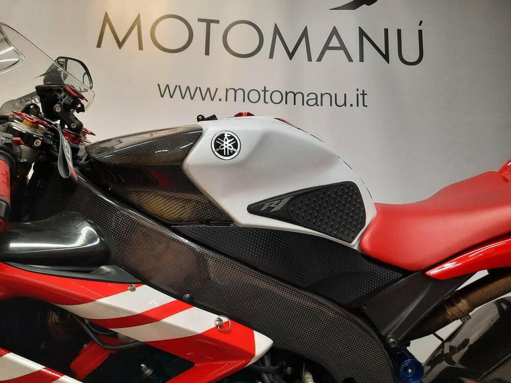 Yamaha YZF R1 (2007 - 08) (19)