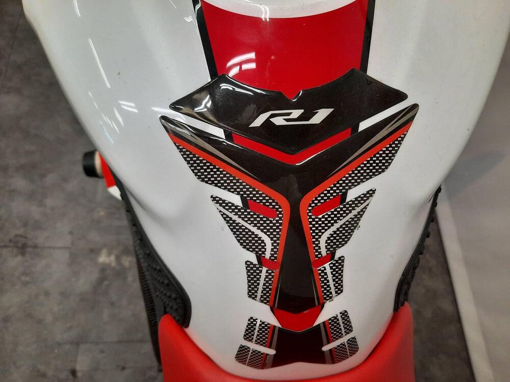 Yamaha YZF R1 (2007 - 08) (20)