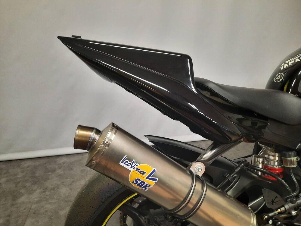 Yamaha YZF R6 (2005) (7)