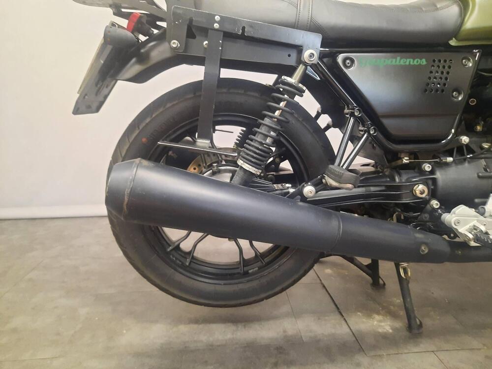 Moto Guzzi V7 II Stone (2015 - 17) (5)