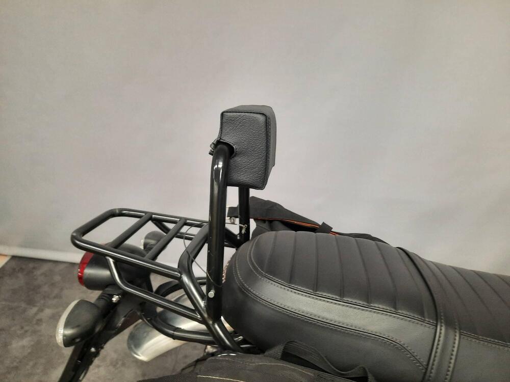 Moto Guzzi V7 III Rough (2018 - 20) (13)