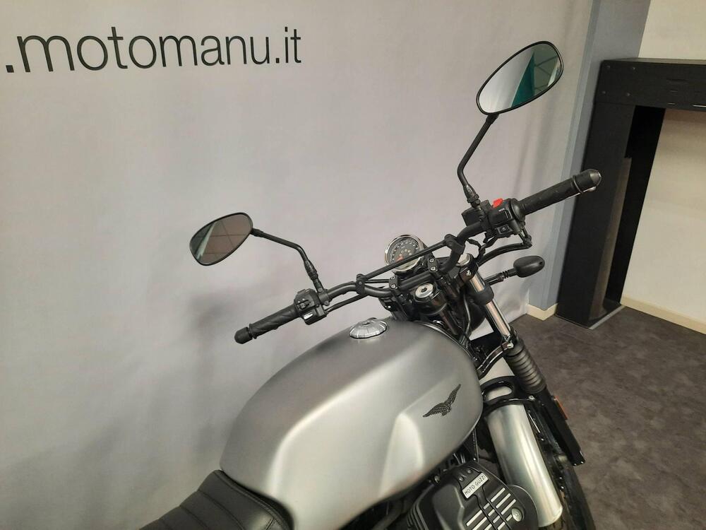 Moto Guzzi V7 III Rough (2018 - 20) (14)