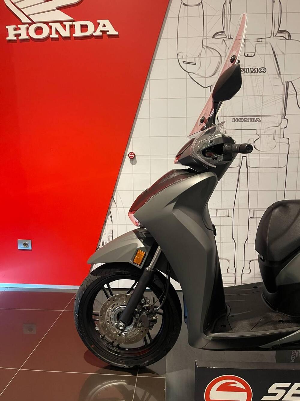 Honda SH 350i Sport (2025 - 26) (6)