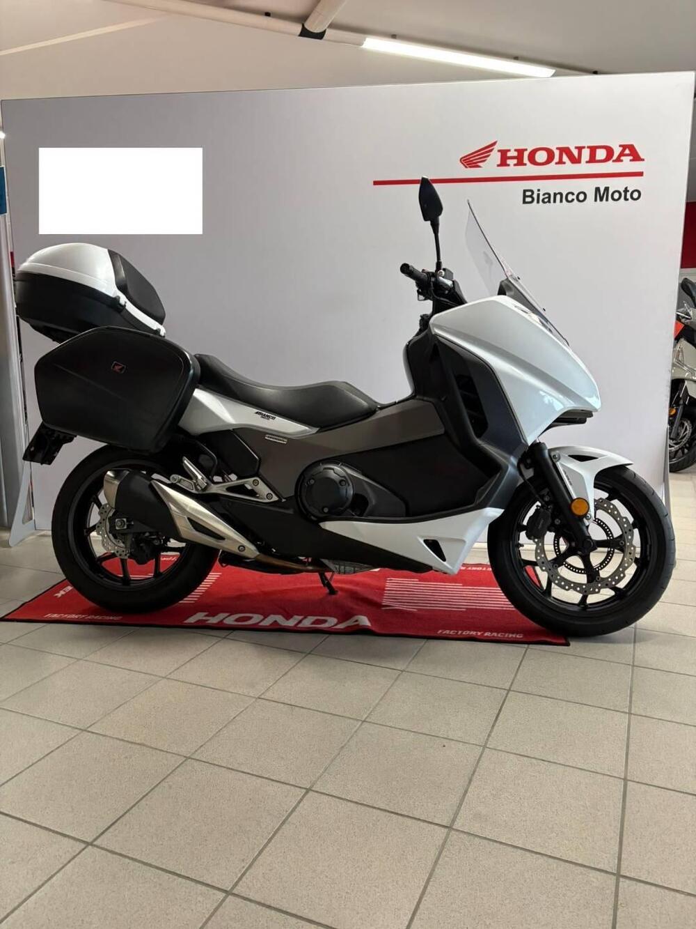 Honda Integra 750 DCT (2016 - 17) (4)