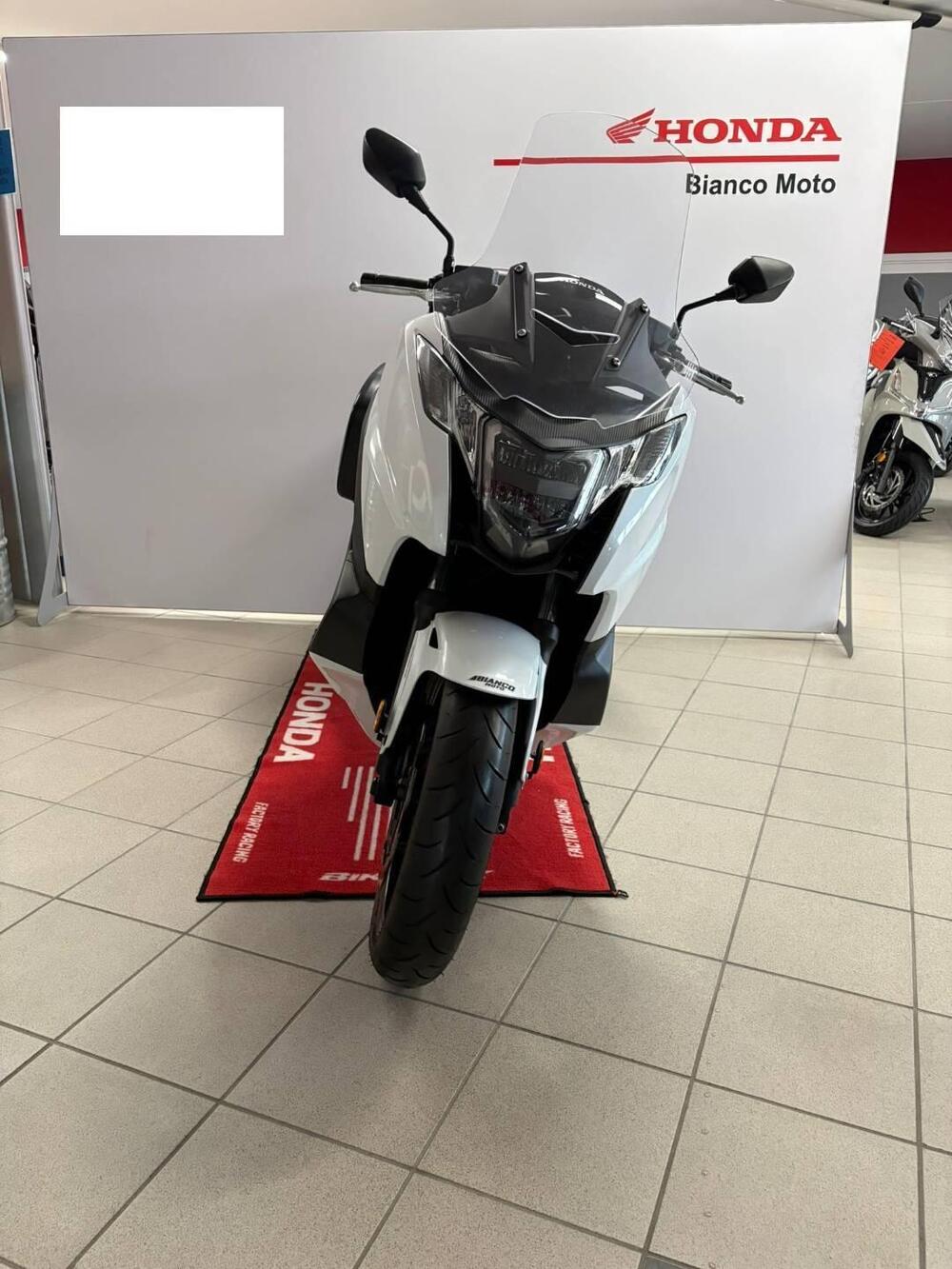 Honda Integra 750 DCT (2016 - 17) (5)