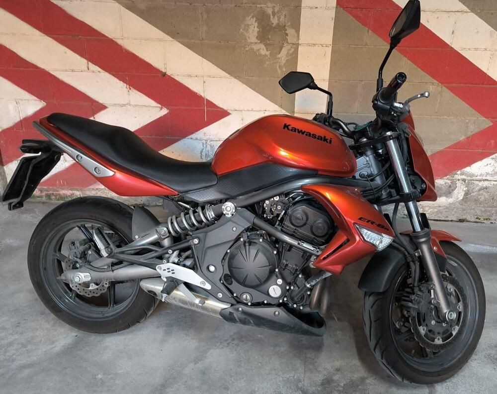 Kawasaki ER-6N (2009 - 11)