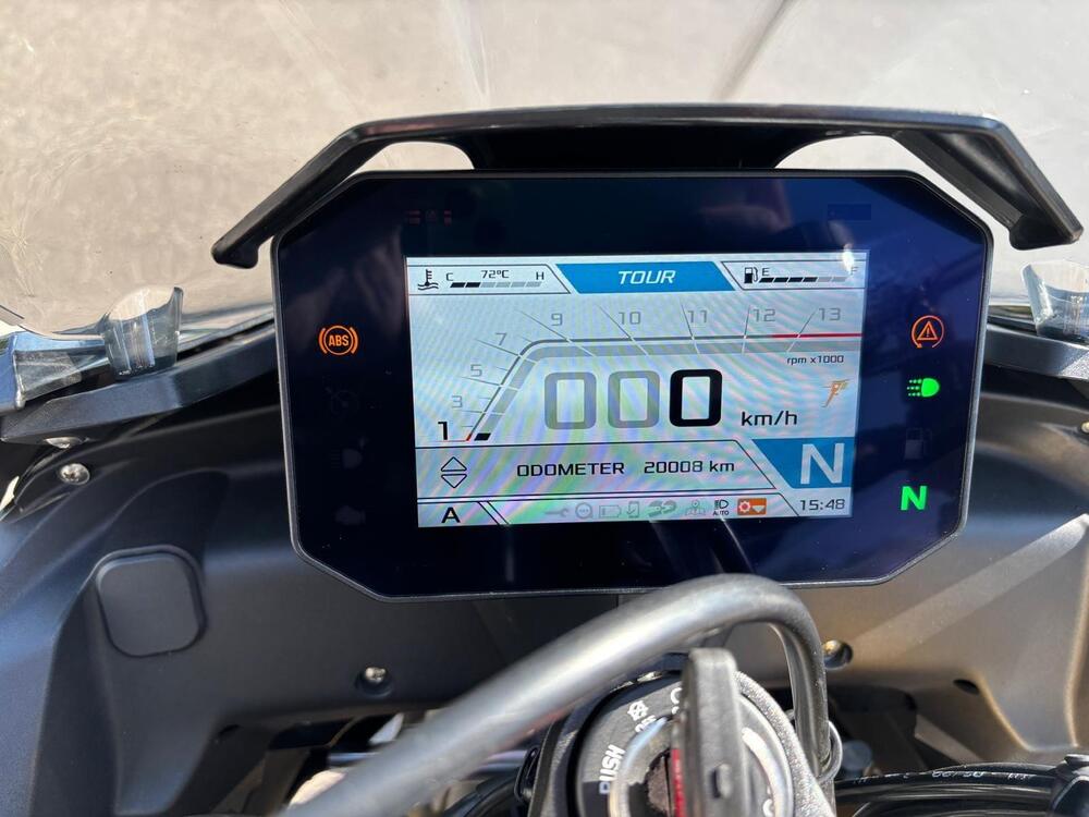 Aprilia Tuono V4 (2021 - 24) (4)