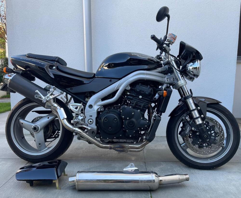 Triumph Speed Triple 955 (2002 - 04)
