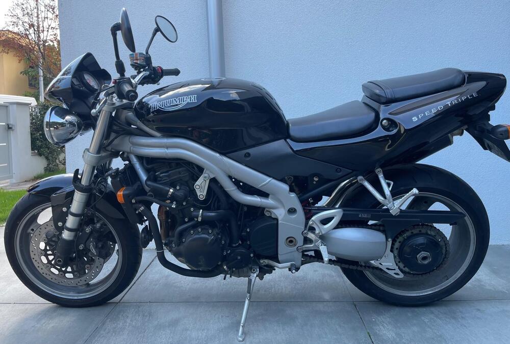 Triumph Speed Triple 955 (2002 - 04) (2)