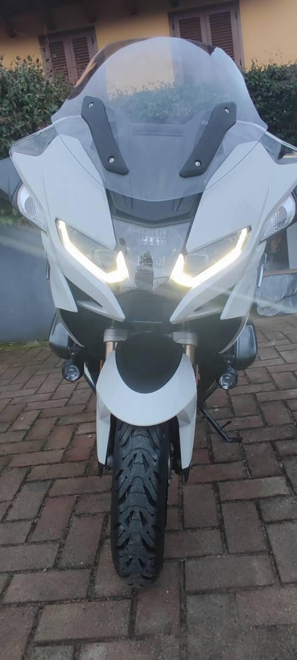 Bmw R 1250 RT (2021 - 25) (2)