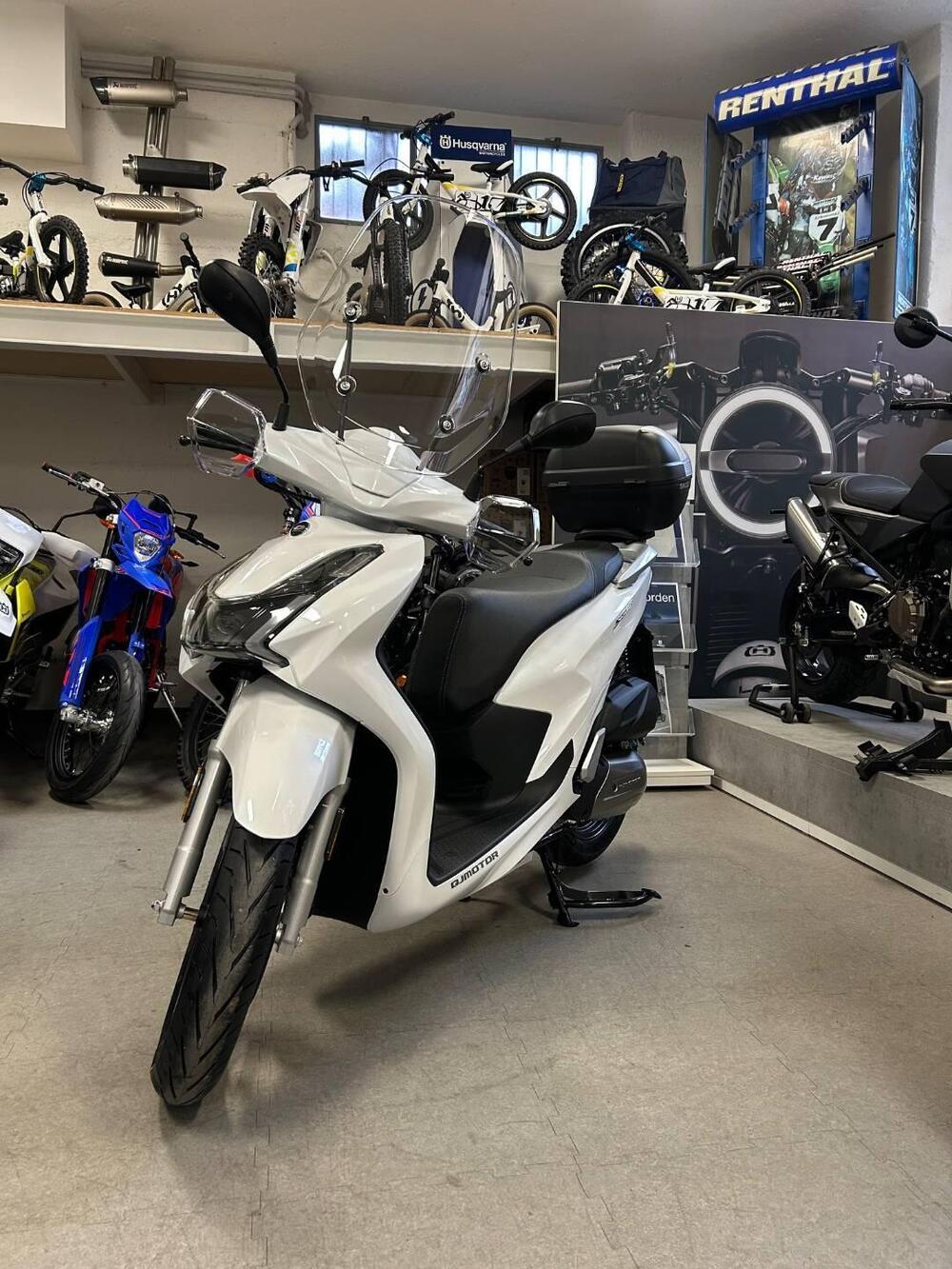 QJ Motor SQ 16 (2025 - 26)