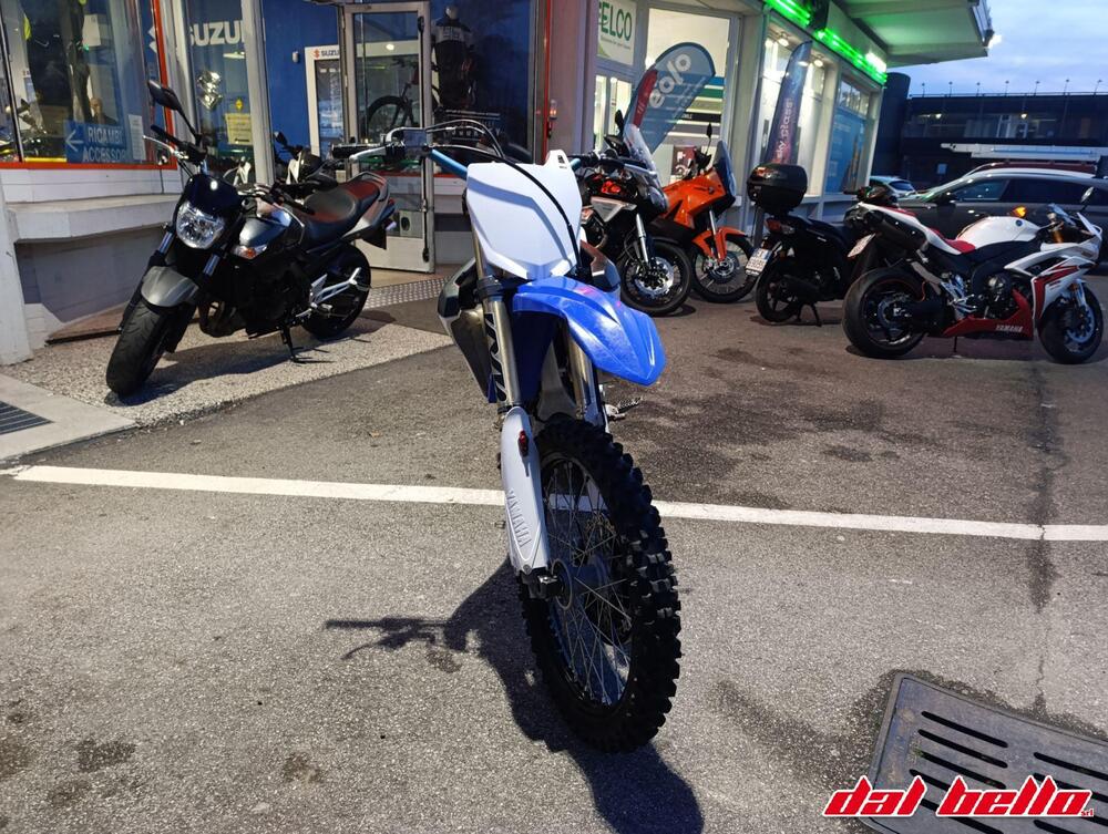 Yamaha YZ 250 F (2016) (2)