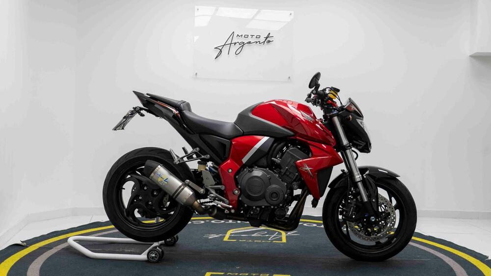 Honda CB 1000 R (2008 - 10) (2)