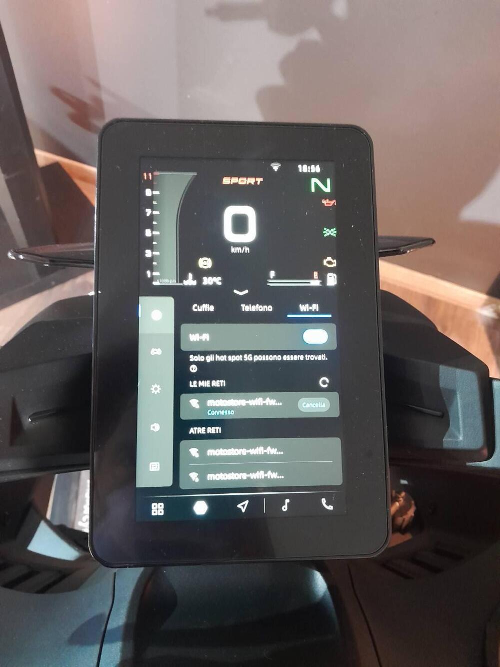 CFMOTO 800NK Advanced (2023 - 26) (7)