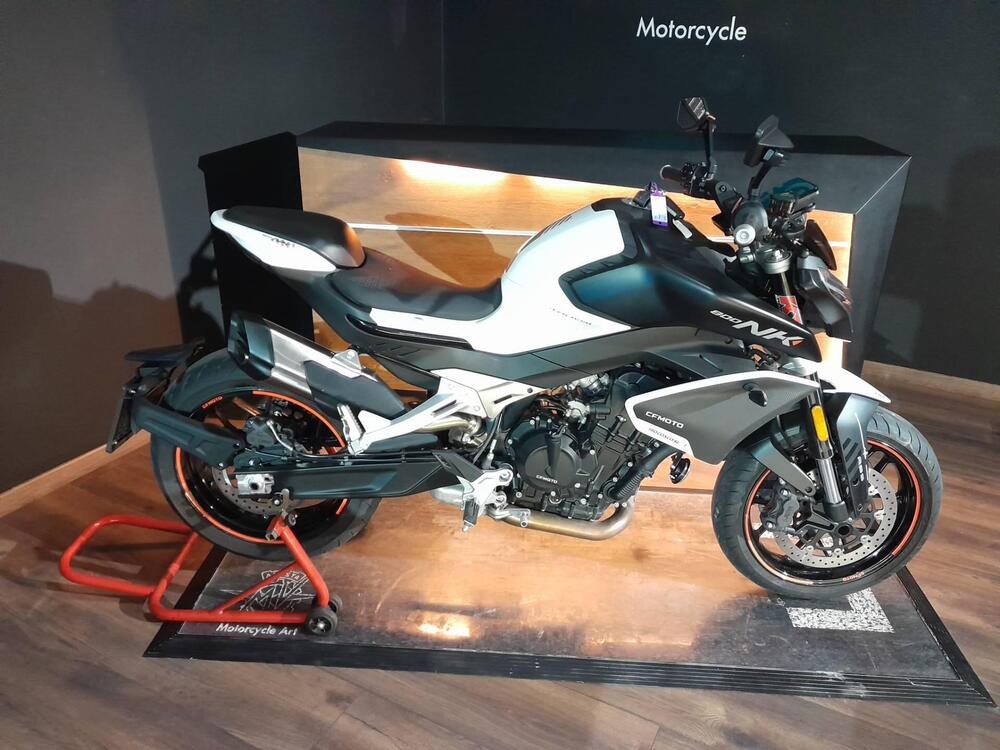 CFMOTO 800NK Advanced (2023 - 26) (13)