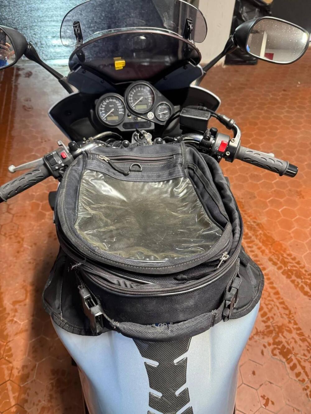 Yamaha FZS 600 Fazer (2002 - 03) (5)