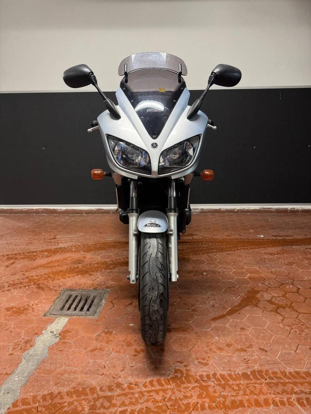 Yamaha FZS 600 Fazer (2002 - 03) (10)