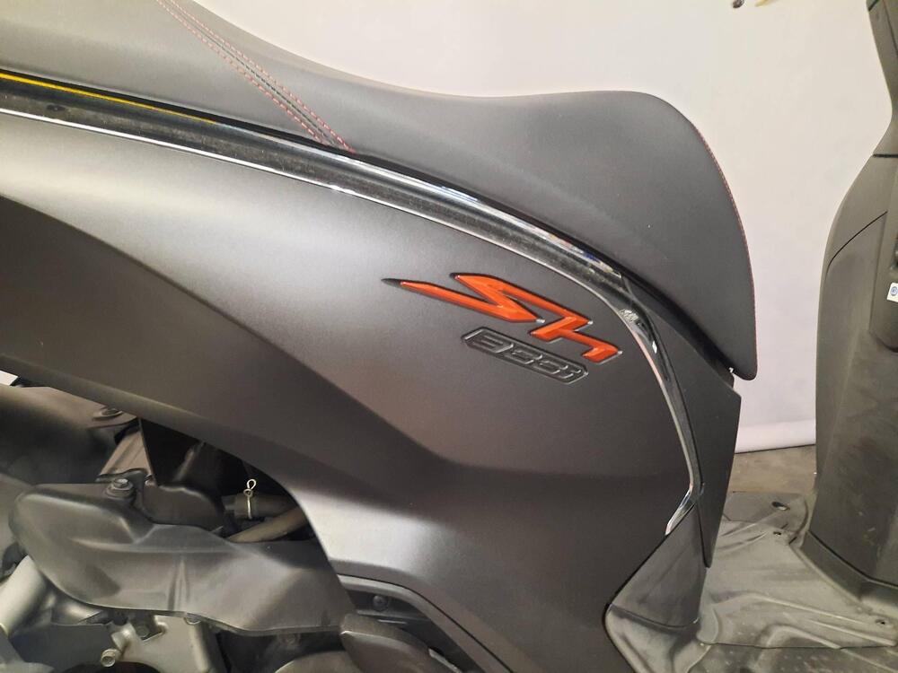 Honda SH 300 i ABS (2016 - 20) (4)