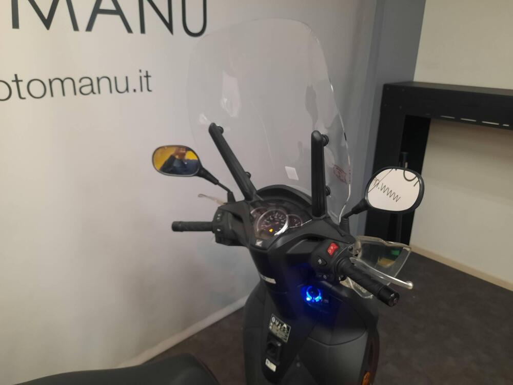 Honda SH 300 i ABS (2016 - 20) (9)