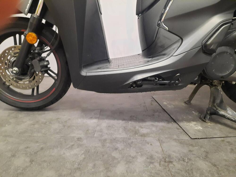 Honda SH 300 i ABS (2016 - 20) (13)