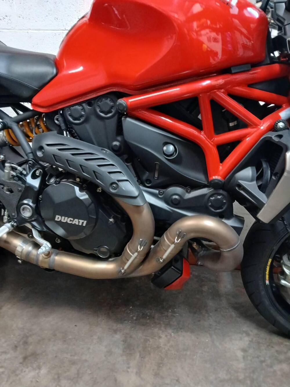 Ducati Monster 1200 R (2016 - 19) (2)