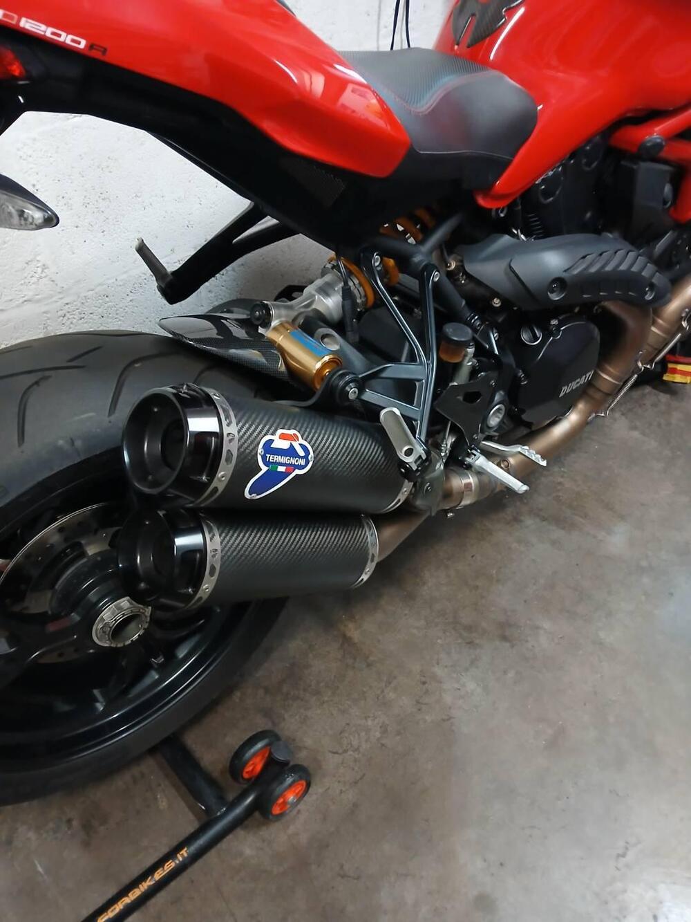 Ducati Monster 1200 R (2016 - 19) (4)