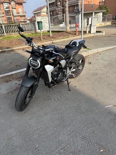 Honda CB 1000 R + Neo Sport Caf&egrave; (2019 - 20) usata
