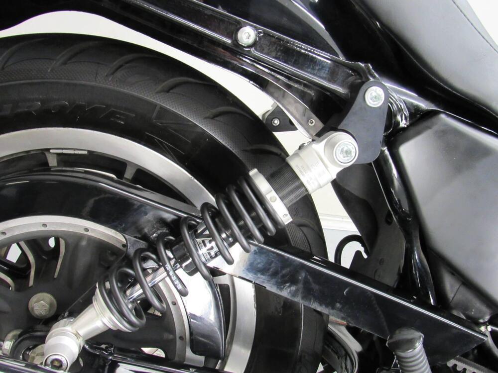 Harley-Davidson 883 R (2008 - 16) - XL 883R (11)