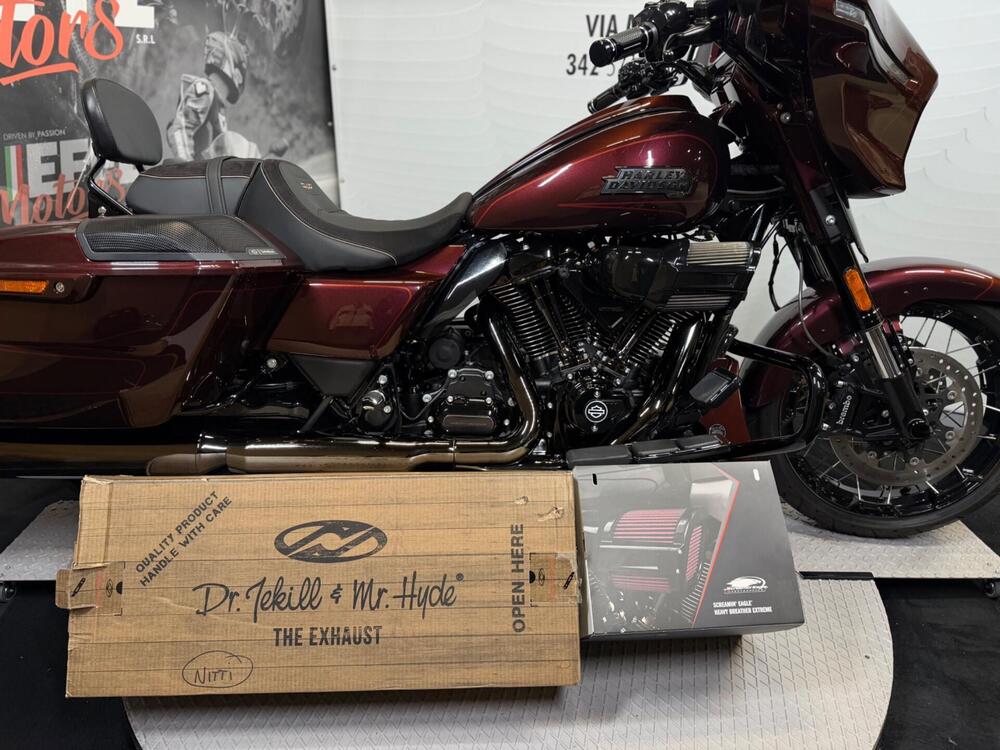 Harley-Davidson CVO Street Glide (2024) (2)