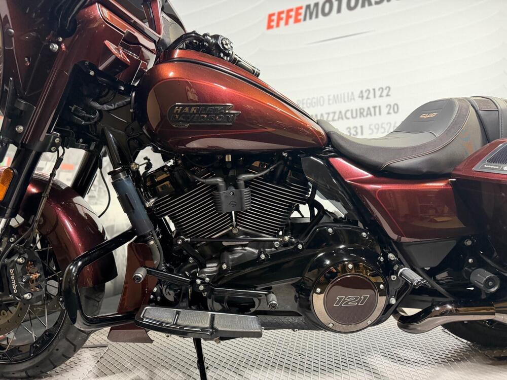 Harley-Davidson CVO Street Glide (2024) (14)