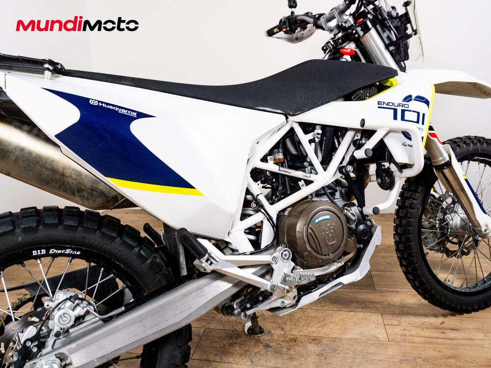 Husqvarna 701 Enduro (2016) (4)