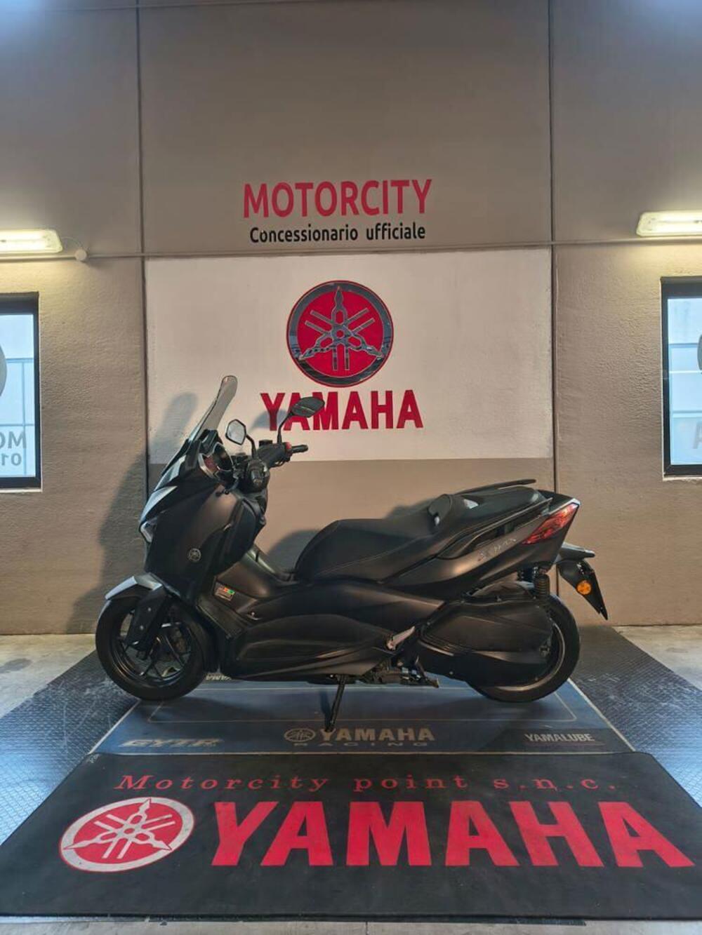 Yamaha X-Max 300 (2021 - 24) (4)