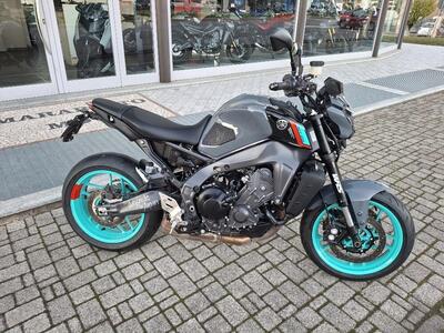Yamaha MT-09 (2021 - 23) usata