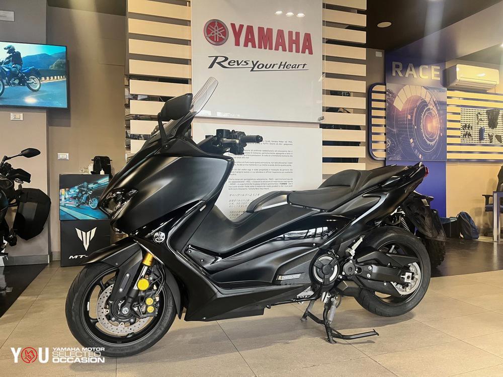 Yamaha T-Max 560 Tech Max (2021) (2)