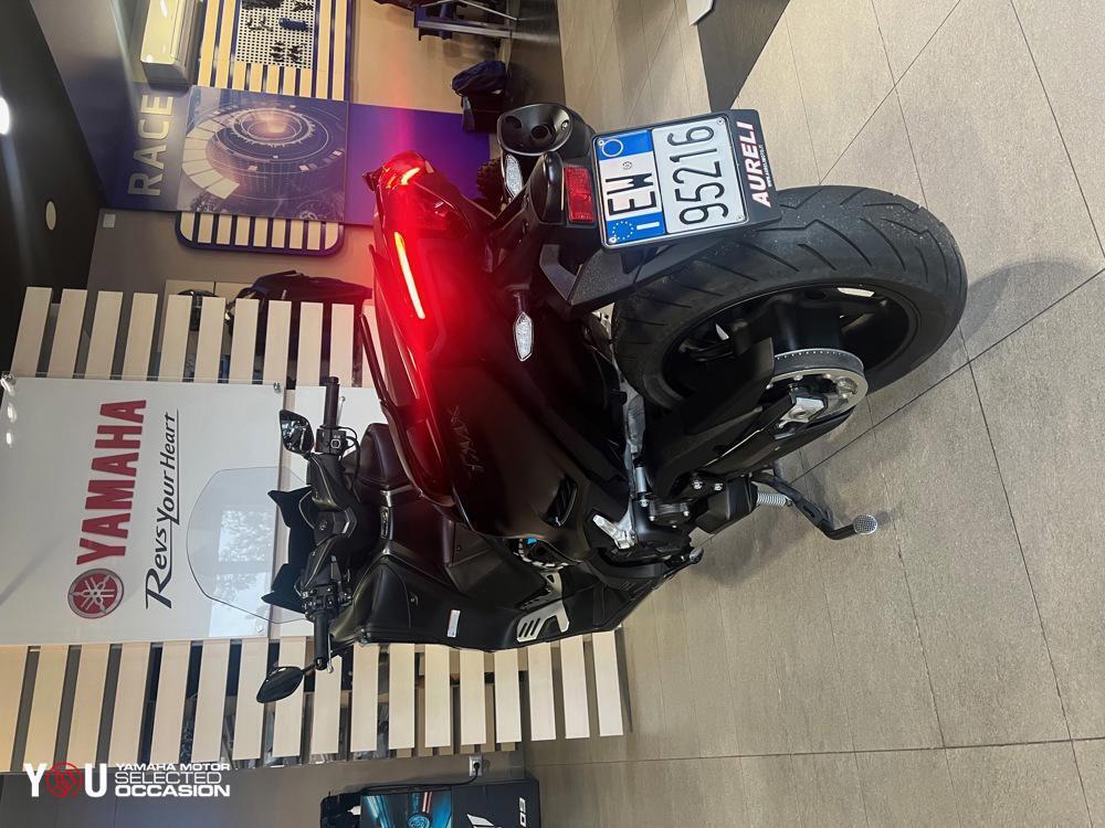 Yamaha T-Max 560 Tech Max (2021) (8)